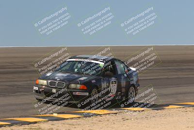 media/Oct-15-2023-Lucky Dog Racing Chuckwalla (Sun) [[f659570f60]]/2nd Stint Bowl/